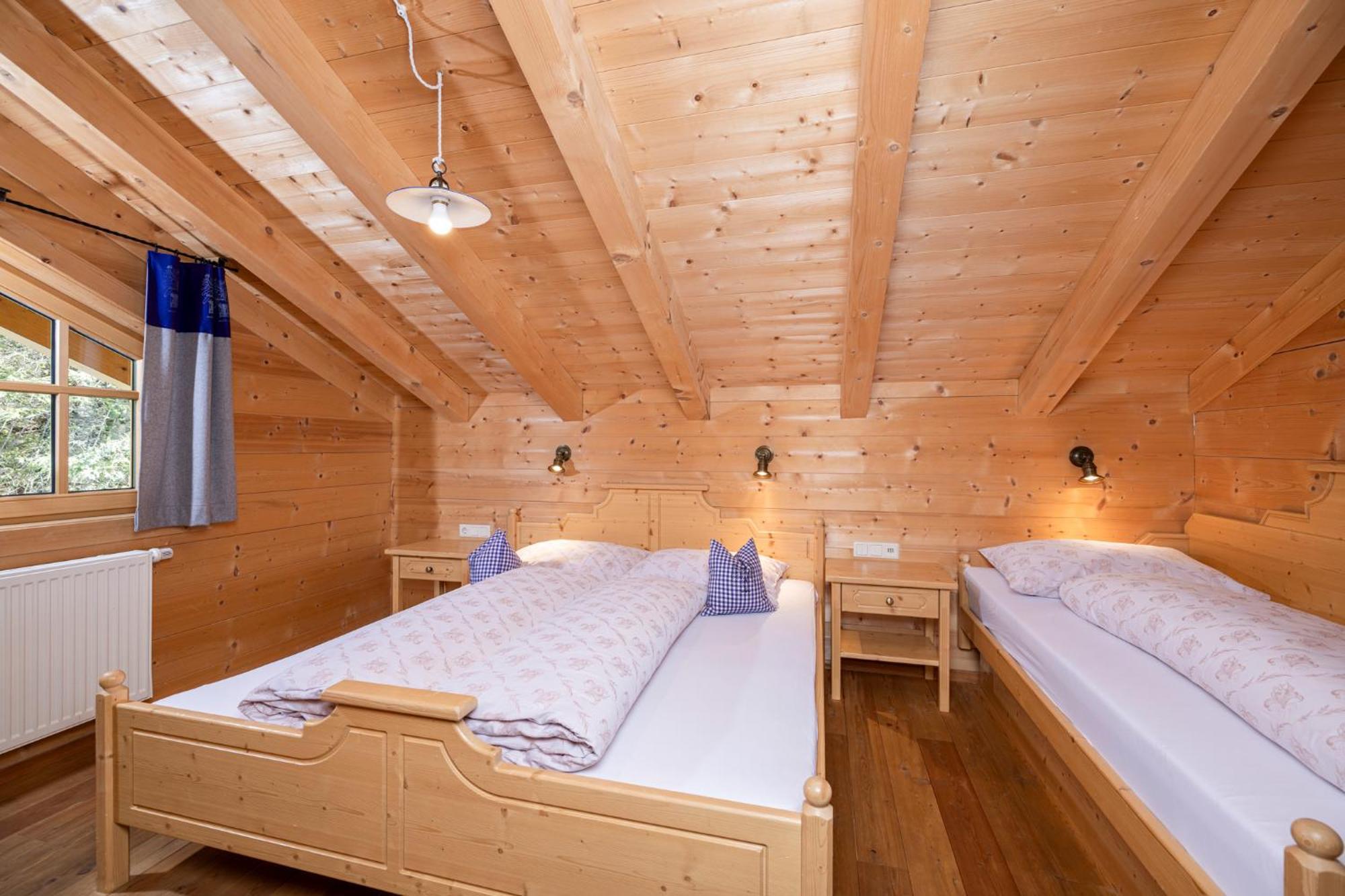 Family Lodge Maximilian Тукс Екстериор снимка