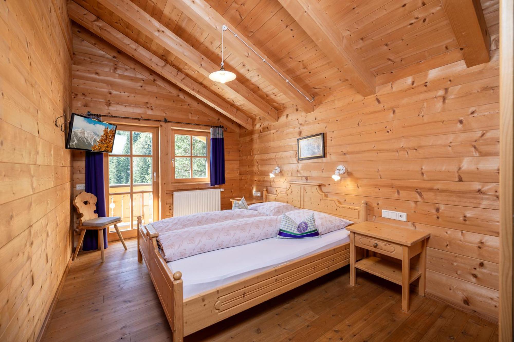 Family Lodge Maximilian Тукс Екстериор снимка